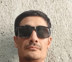 Bayram, 31, Braunschweig