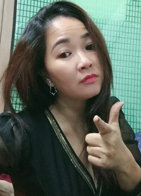 Ly, 42, Công Hòa Xã Hội Chủ Nghĩa Việt Nam, Hà Nội