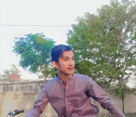Abdullah, 19, Jhelum