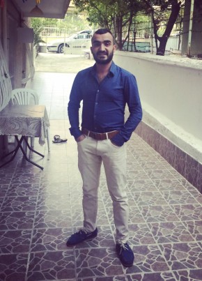 ibrahim, 32, Türkiye Cumhuriyeti, İzmir