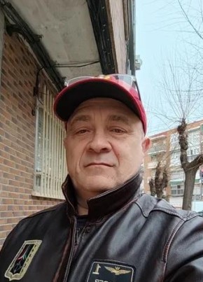 Алексей из Paris 59 лет