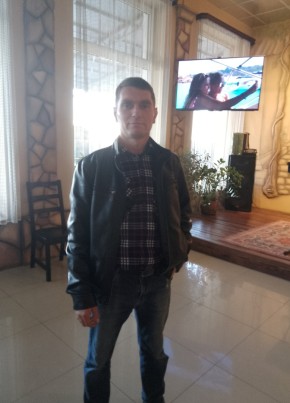 Александр, 40, Россия, Великовечное