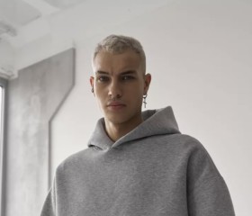 Anton, 19, Baranovichi