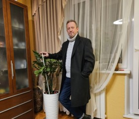 Vlad, 57, Moscow