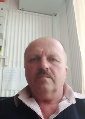 Иван, 62, Россия, Червонное