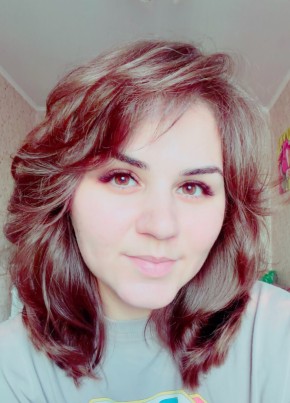 Аделина из Южно-Сахалинска 27 лет