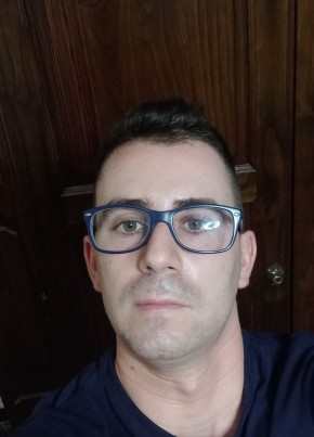 Maurizio, 34, Repubblica Italiana, Pescara