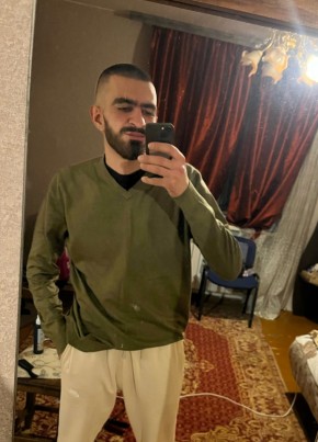 Арсен из Արարատ 23 года