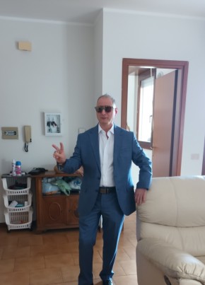 Francesco, 56, Repubblica Italiana, Brescia