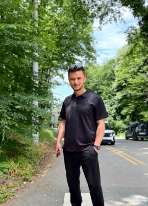 Emre из İstanbul 28 лет
