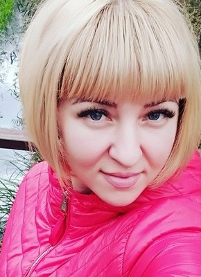 Юлия, 35, Россия, Новотитаровская