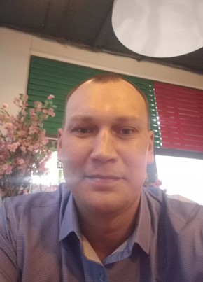 Александр, 35, Россия, Киров (Кировская обл.)