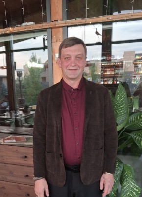 Игорь из Қарағанды 52 года