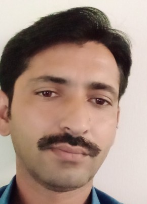 Tufail, 28, United Arab Emirates, Dubai