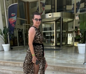 Elena, 43, Helsinki