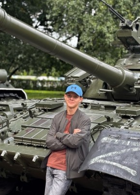 Кирилл из Липецка 18 лет