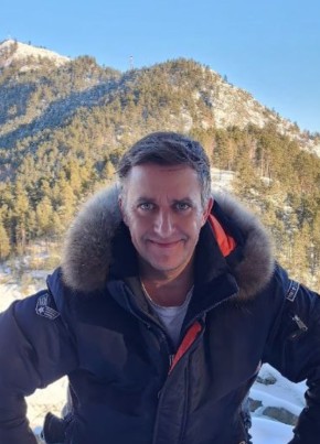 Кирилл из Новосибирска 46 лет