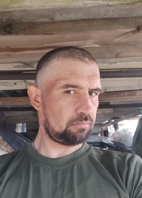 Артём из Донецка 35 лет