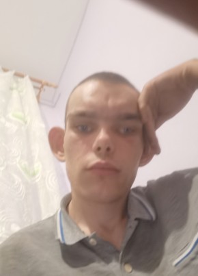 Вова из Челябинска 19 лет