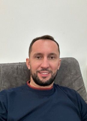 Константин из Алматы 33 года