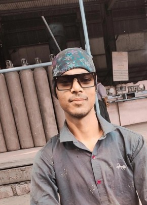 Raj mahto, 25, India, Raigarh