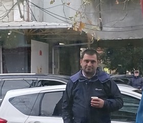 Giorgi, 33, Batumi