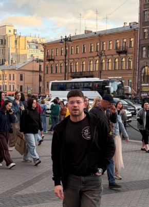 Андрей из Петрозаводска 24 года