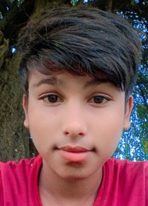 Vishu Rajput, 18, India, Nadiād