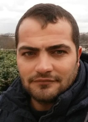 Ercan, 36, République Française, Grigny