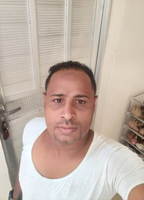 احمد, 25, الجمهورية اليمنية, صنعاء