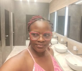 Syntiche djoumo, 27, Dschang