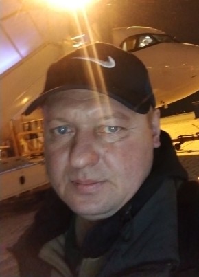 Павел из Екатеринбурга 44 года