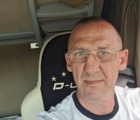 Oleg, 45, Kaliningrad