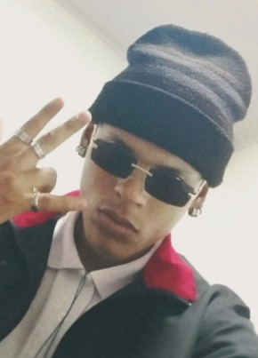 Miguel из Medellín 18 лет