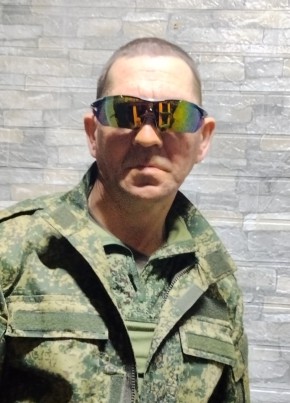 Евгений из Беловодска 51 год