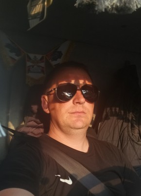 Михаил из Торжока 33 года