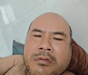 E, 18, Ho Chi Minh City