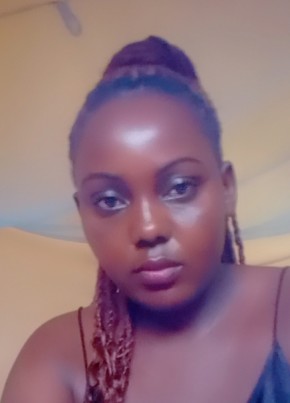 Dafini из Kampala 29 лет
