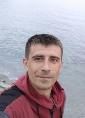 Павел из Южно-Сахалинска 42 года
