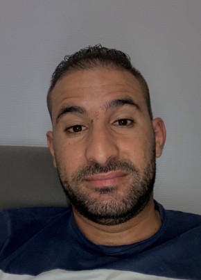 adel, 32, République Française, Neuilly-Plaisance