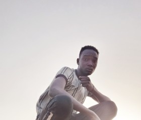 نجم الدين يوسف ا, 20, Denver