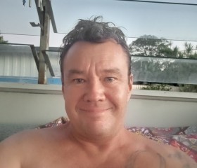 Mitch, 53, Maryborough