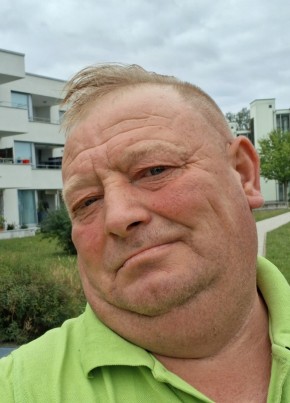 Daniel из Düsseldorf 45 лет