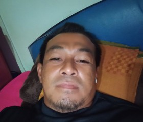Suelag, 49, Ron Phibun