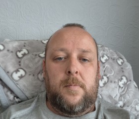 Chris, 37, Nottingham