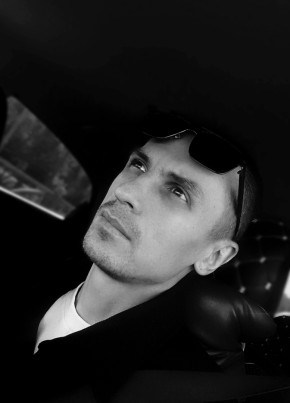 Антон из Екатеринбурга 36 лет