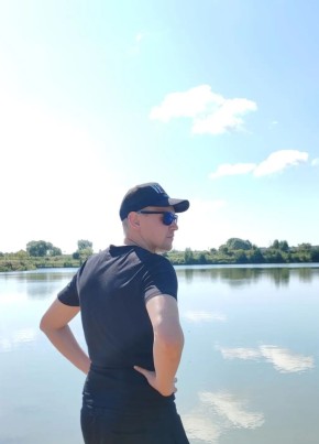 Михаил из Волгограда 38 лет