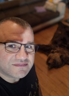 Dmitriy, 46, Russia, Moscow