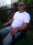 Valentin, 50, Chisinau