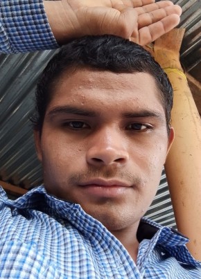Orlando из Nueva Guatemala de la Asunción 21 год